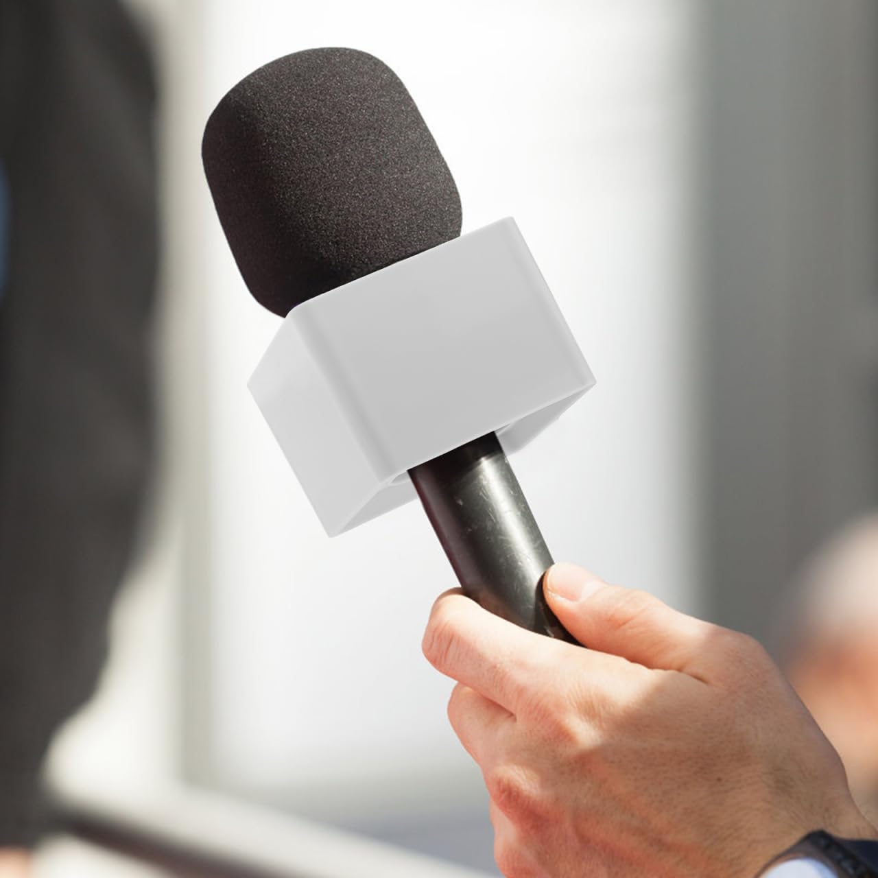 NUOBESTY Prop Microphone 2 Pz Mic Logo Logo Logo Mic Logo Bandiera Microfono Cassa Bandiera Stazione Forma Quadrata Interview Microphone