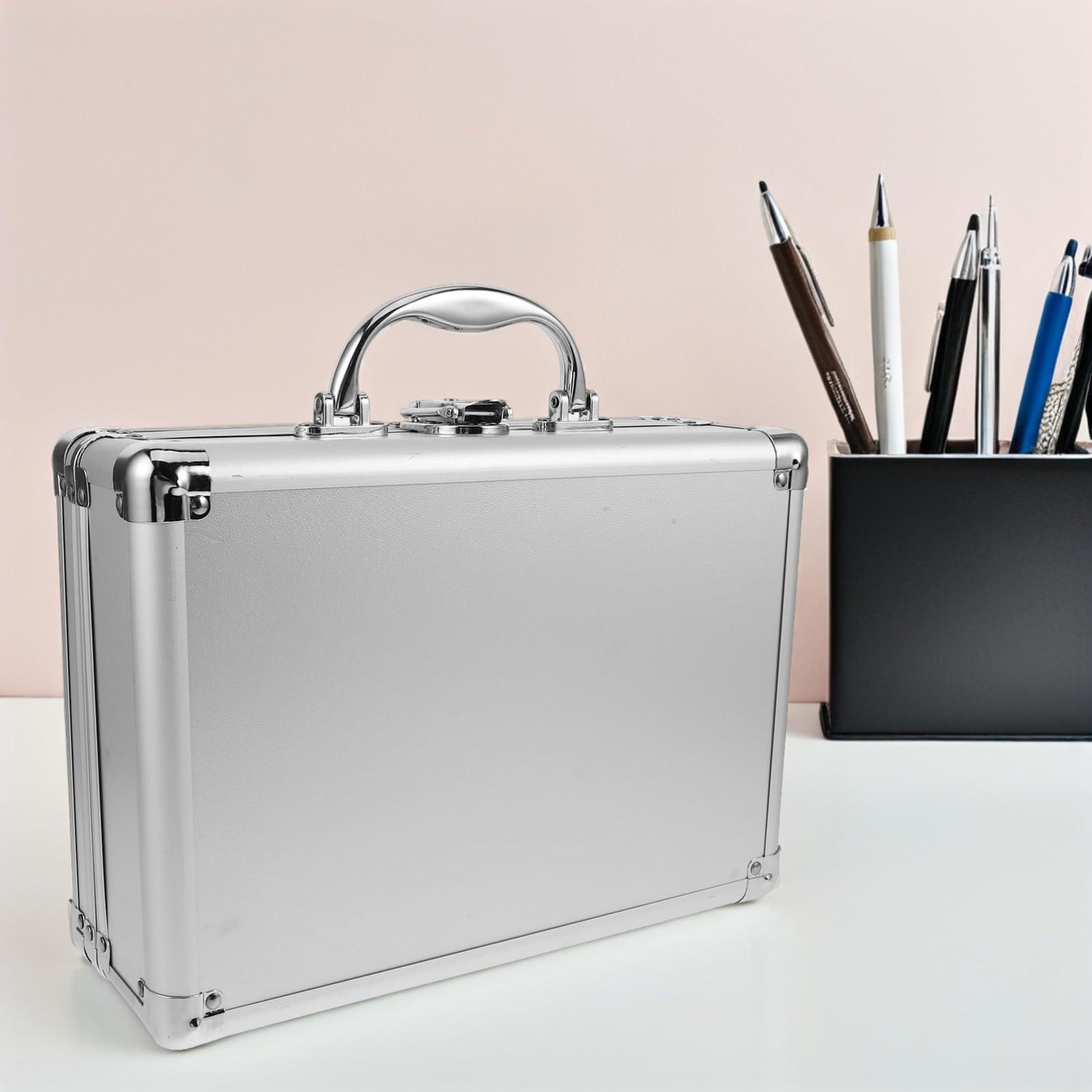 Aluminiumlegierung Werkzeugkoffer Silber mit Griff und Hartschale | 2-lagige Schaumstoffeinlage, Tragbares Format für Reise und Alltag, für Elektronik und Gerät