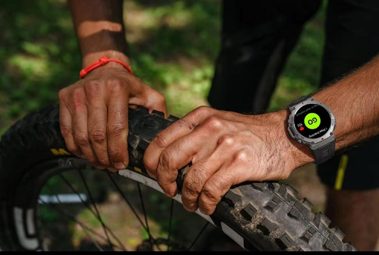 Smartwatch da uomo e donna, GPS, con schermo AMOLED 1.43 da 460 x 460, altimetro barometrico e bussola con batteria da 500 mAh, resistenza di grado militare, monitor della salute