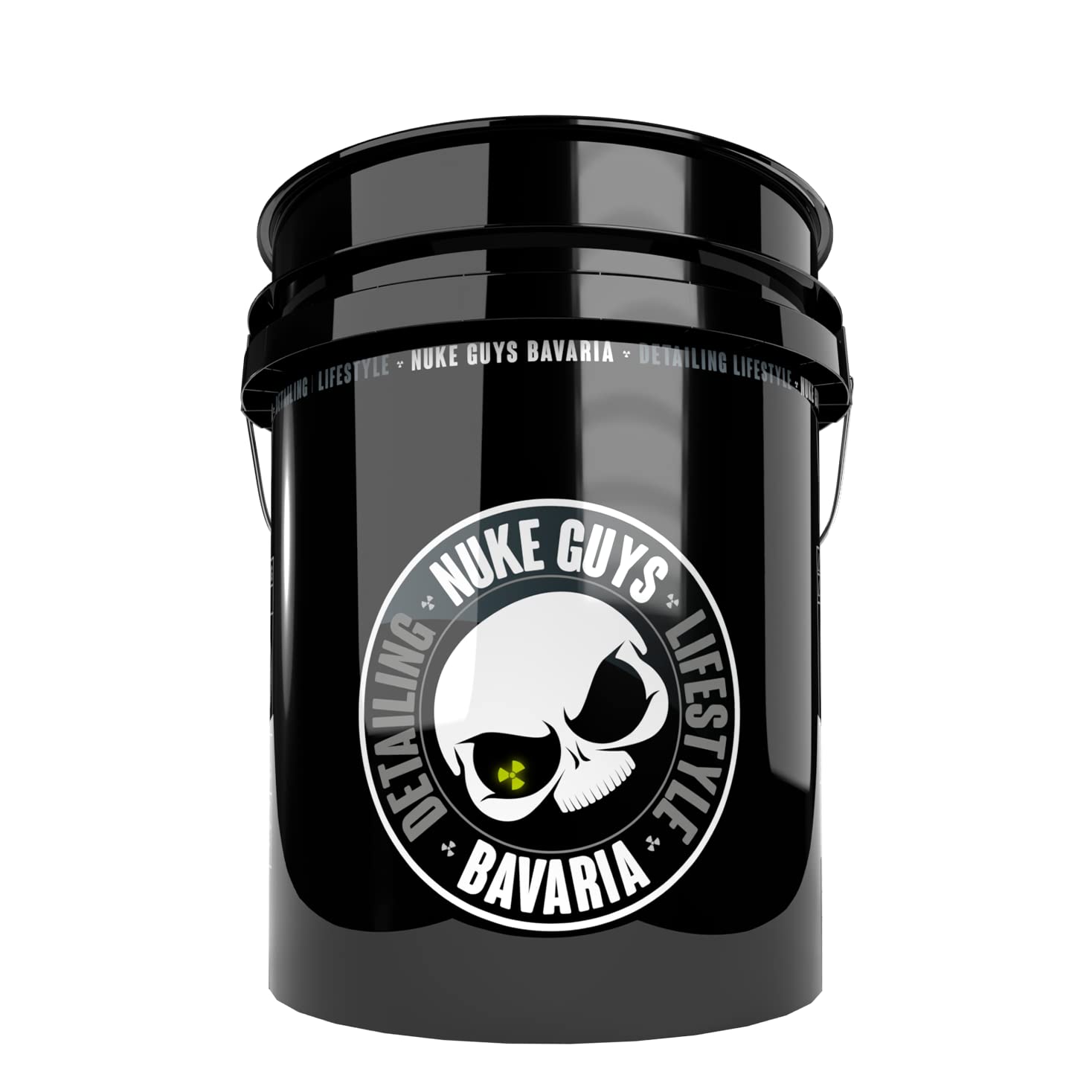 Nuke Guys Juego de cubo de lavado para coche, diseño de calavera, 5GAL + champú grueso, bote de 3 L, con vaso de medición y grifo de vertido, paño seco Gamma Dryer + guante de lavado
