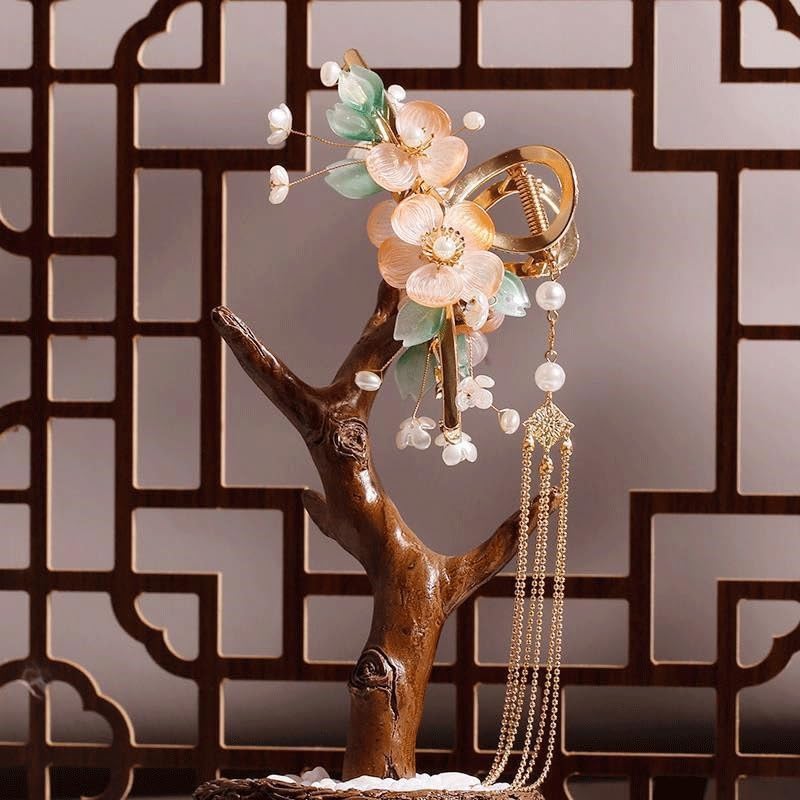 Ancient Flower Tassel Hairpin Hair Claw Clip Metal Winding Pearl Retro Accessory
