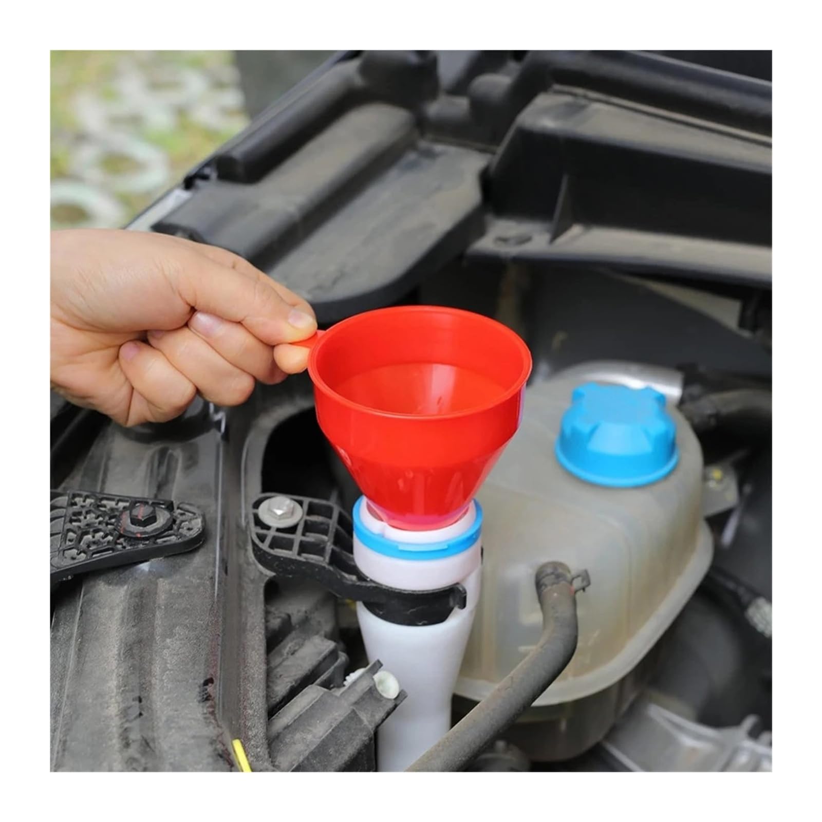 Telescopic Car Funnel Detachable Hose Engine Oil Gas Refueling Tool