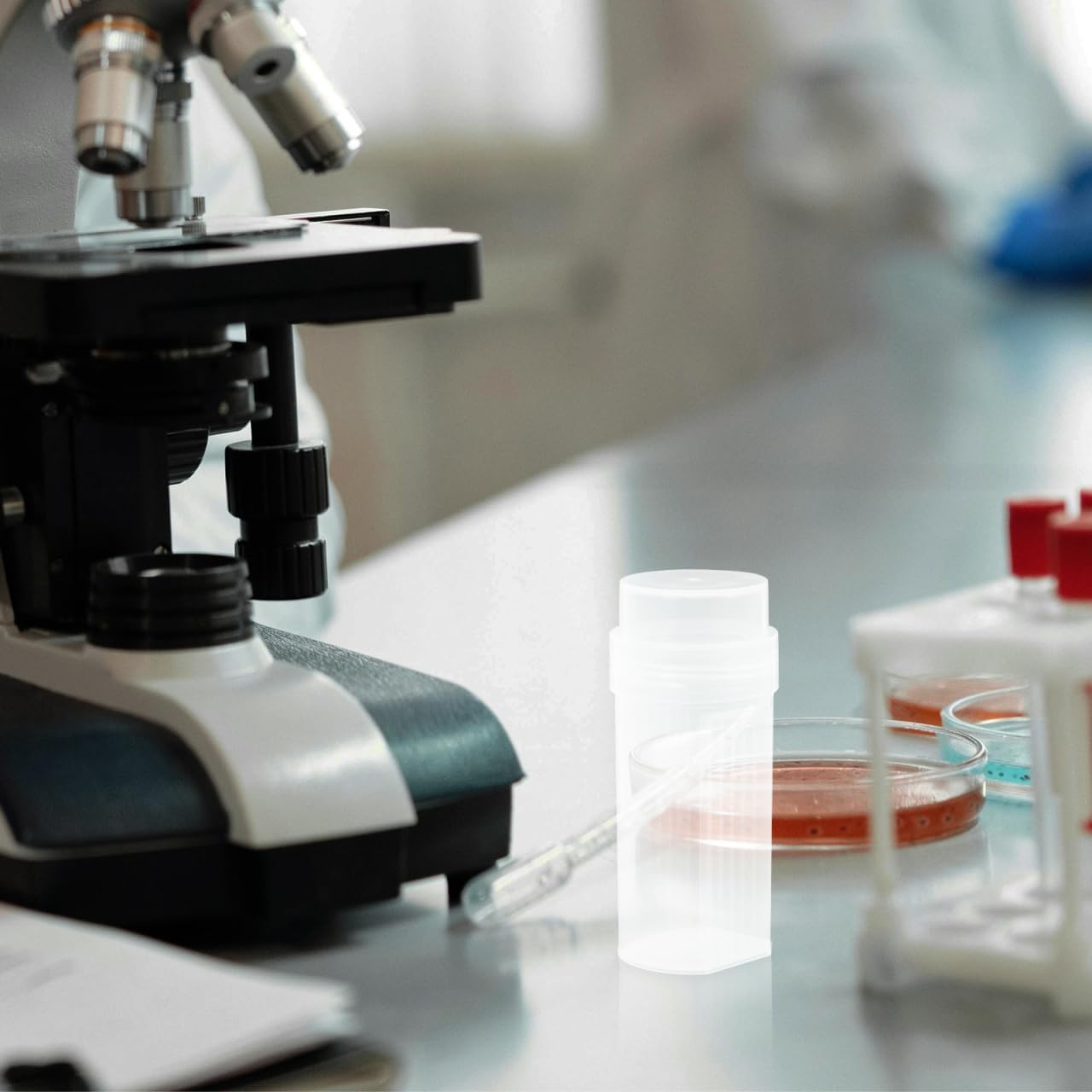 4pcs Coplin Canisters Slide Staining Jar with Lid, Highly Transparent Laboratory Slides Staining Jar Holder for Laboratory Use - Image 5