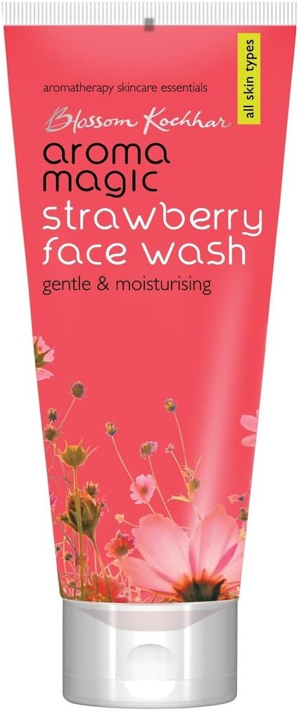 Aroma Magic Strawberry Facewash, 100ml (Pack of 3)