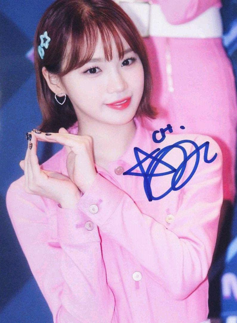 Tia様専用 IZ*ONE チェウォン サイン アルバム｜エンタメ/ホビー 