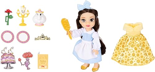 Miniatura 4 de Disney Princess Muñeca Belle Be Our Guest Petite Belle con Mrs. Potts & Lumiere, en vestido de fiesta amarillo y vestido de pueblo azul