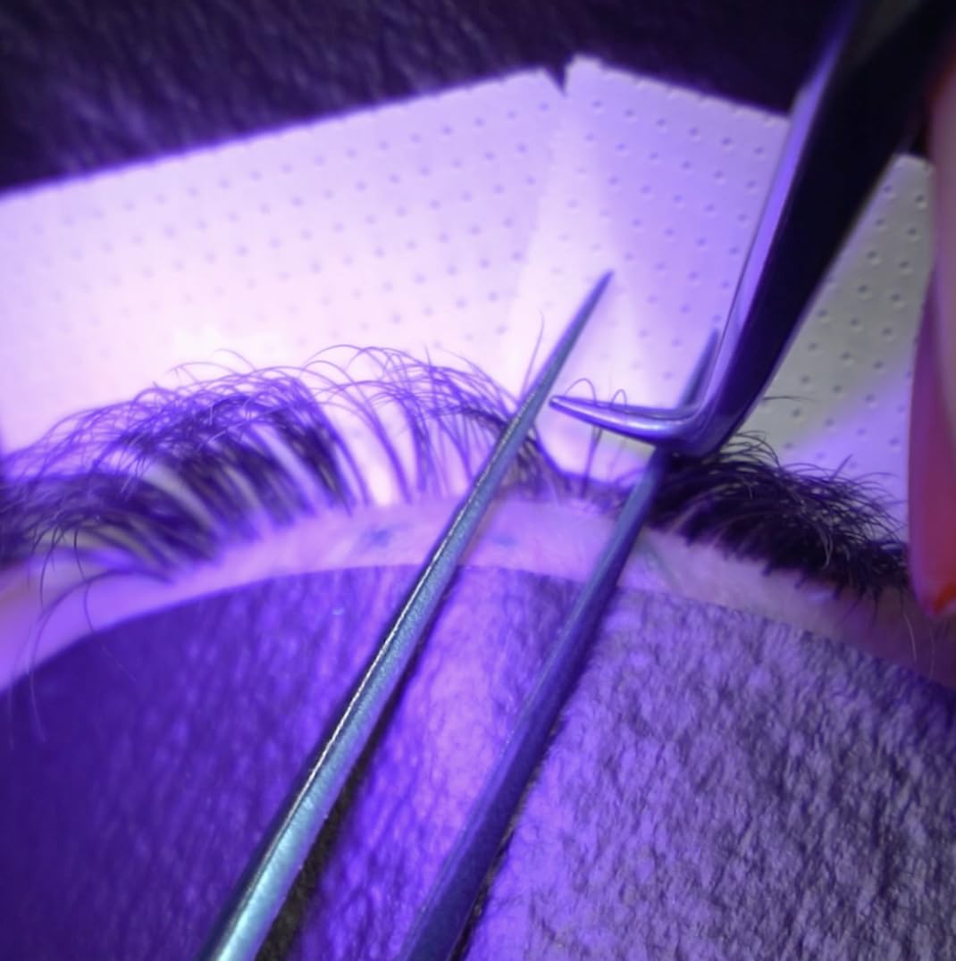 UV Wimpernkleber Grey – UV-aktivierter Wimpernkleber, Funktioniert nur unter UV-Licht – 1–3 Sek., 5 ml