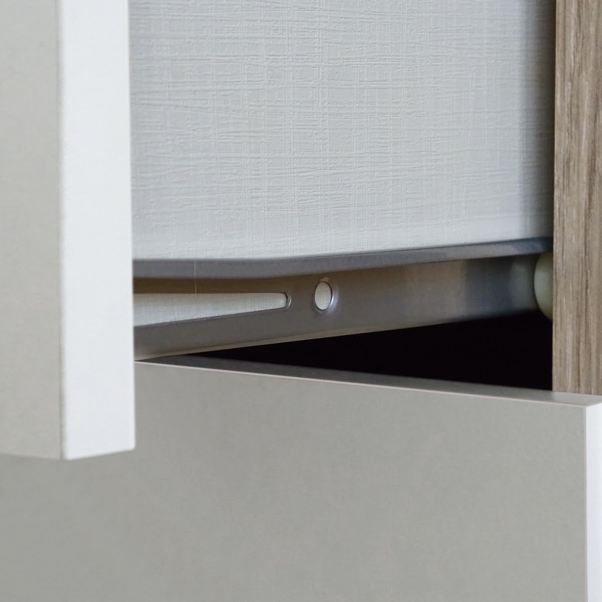 Muebles Pitarch | Comò 4 Cassetti Guide Metalliche, Comò per Camere, Bianco e Rovere Cambrian, 78x74x40 cm (altezza x larghezza x profondità), Collezione Tibet
