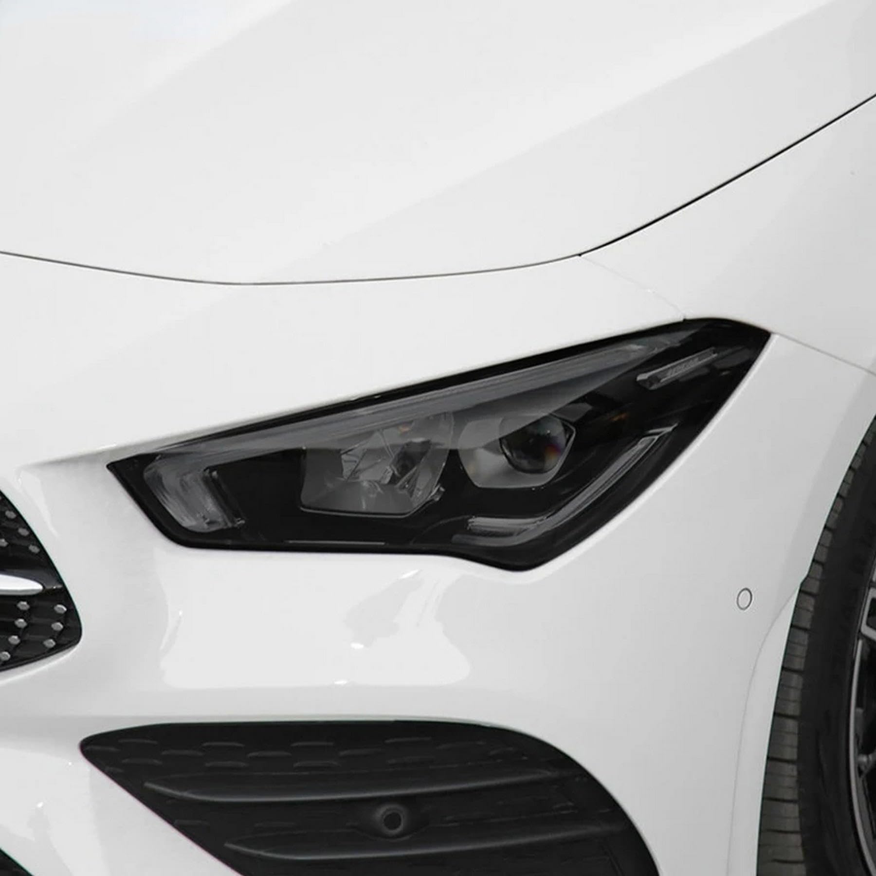 Film vinyle TPU phare arrière Mercedes CLA C118 AMG teinté noir fumé ChrOx