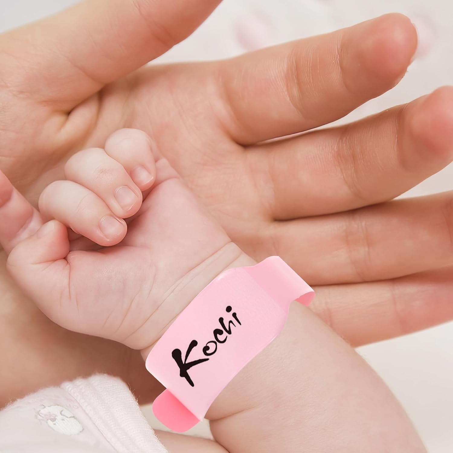 100pcs Disposable Newborn Waterproof PVC Identification Wristbands Adjustable Hospital Id Bracelets for Patient Tracking