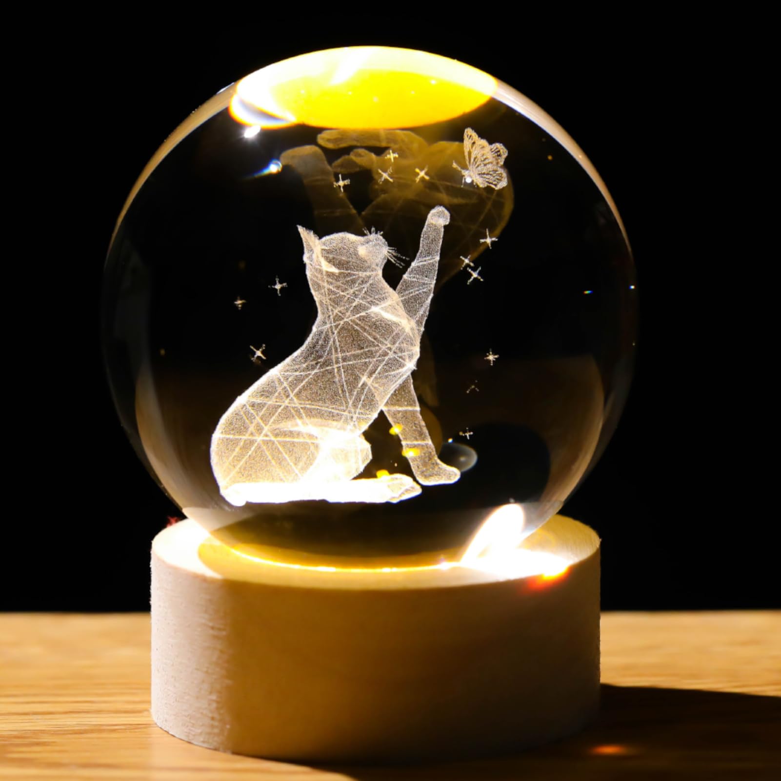Arikyrist 3D Crystal Ball Decor, Cat Figurines With Wooden Base, Laser Engraved Glass Sphere Gifts for Cat Lovers