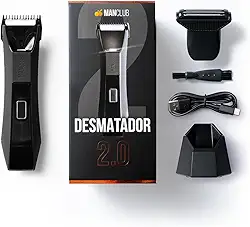 O Desmatador 2.0 da MANCLUB - Aparador elétrico de pelos corporais: 1 lâmina à prova de cortes + 1 lâmina de finalização | À prova d’água | 90 minutos de uso | Base carregadora e indicador de bateria