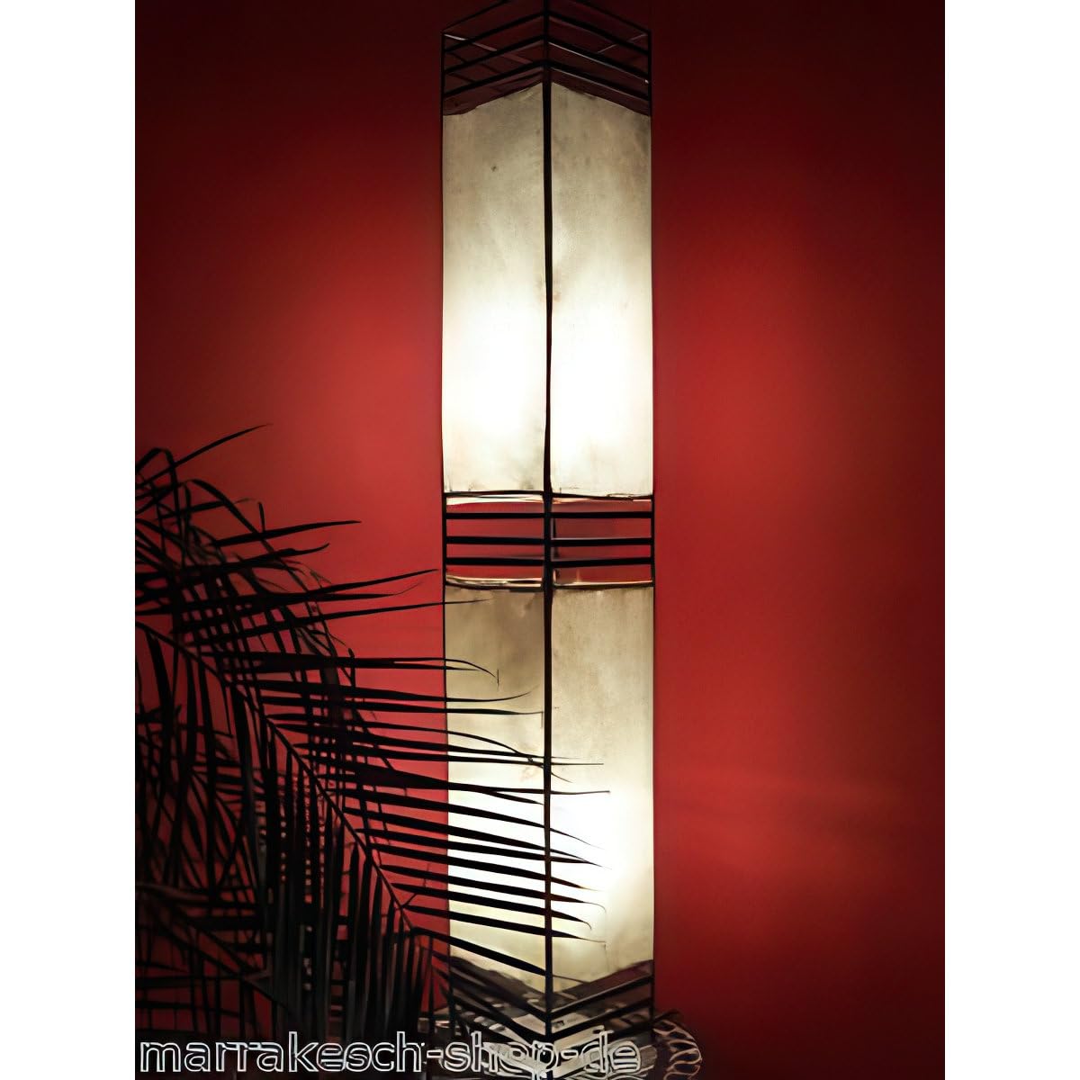 Orientalische Stehlampe Koutoubia modern aus Leder in Natur 120 cm
