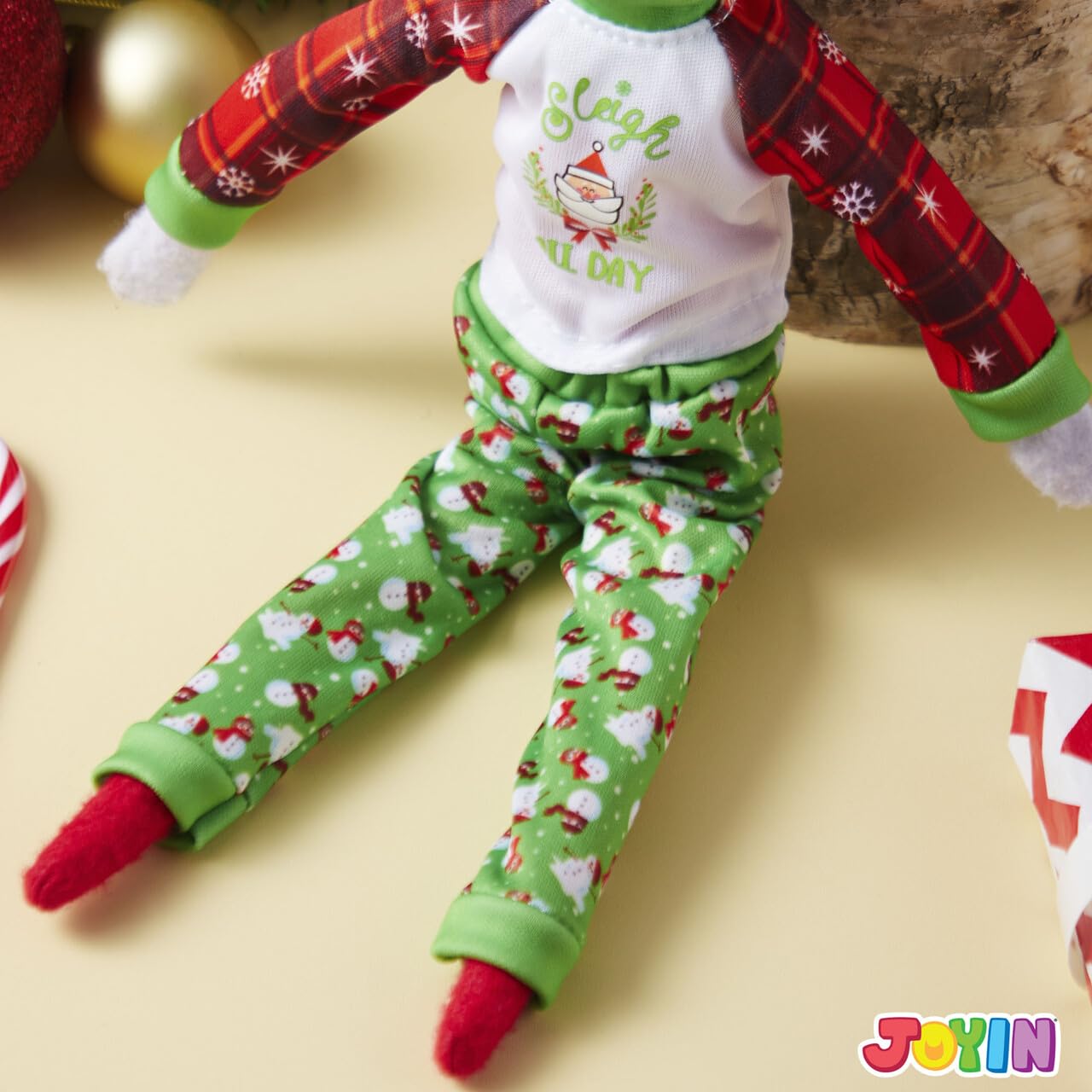 JOYIN Weihnachtselfen-Zubehör, hässliche Pullover für Puppe, Weihnachtsmann und Schneemann, klassischer Stil, Pyjama, Weihnachtspuppenkleidung, Weihnachtspullover für Puppe, Grün, Rot, 4 Stück
