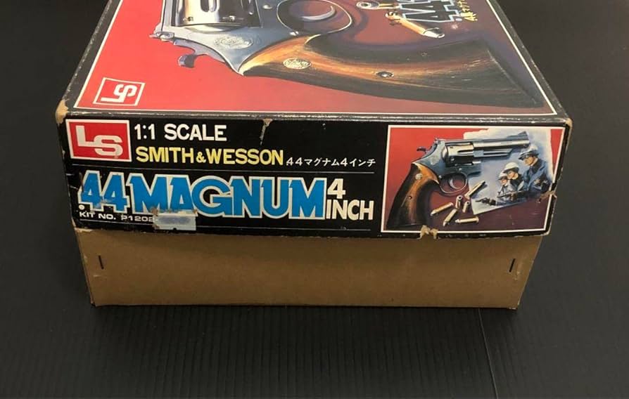 LS .44MAGUNUM 4inch プラモデル Amazon.co.jp: LS 44マグナム 4インチ ポリスタイプ : おもちゃ