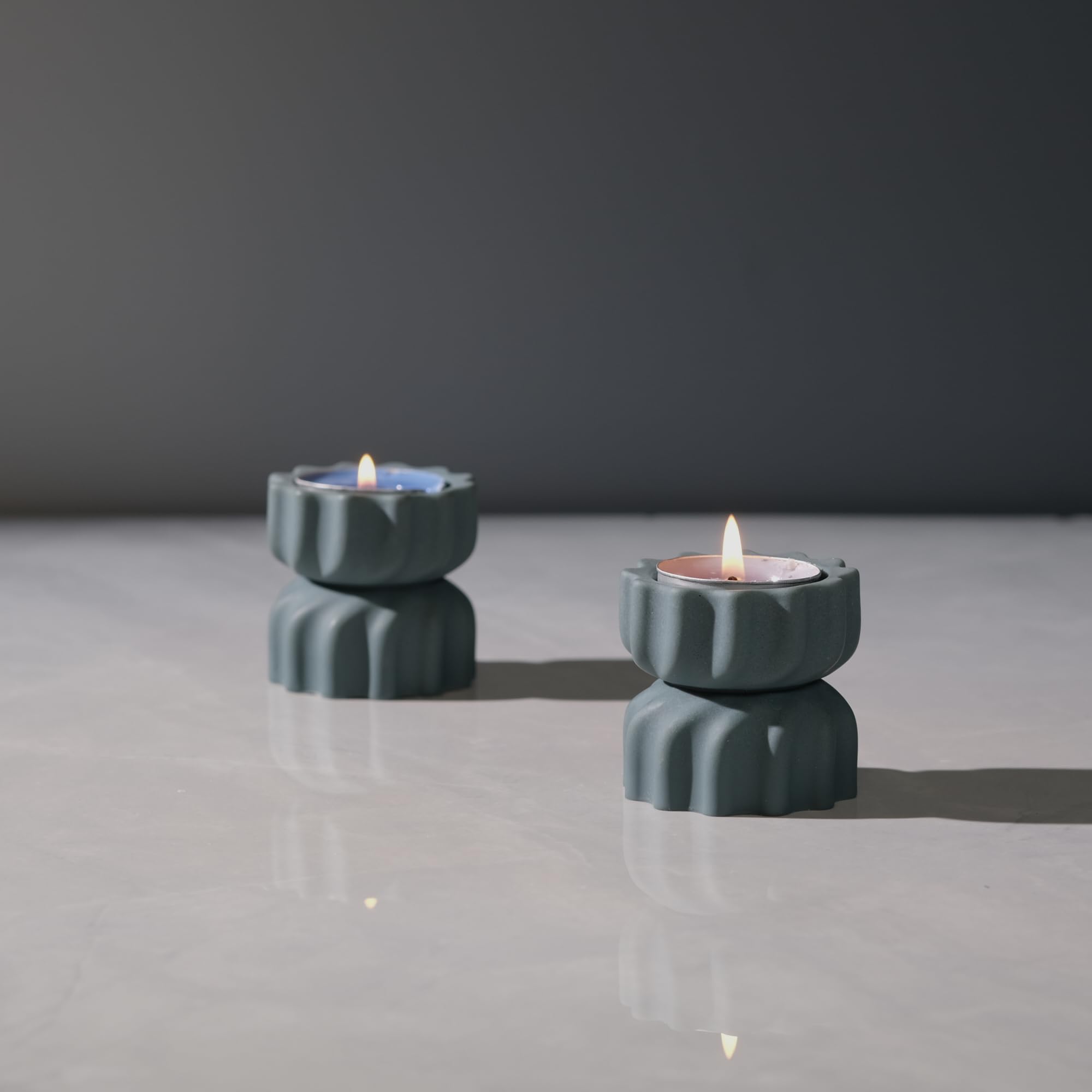 ICNBUYS Spiral Grain Tealight Candle Holder Set of 2; Cement Tea Light Votive Candle Holder with a Twist; Decorative Small Cement Tea Light for Coffee