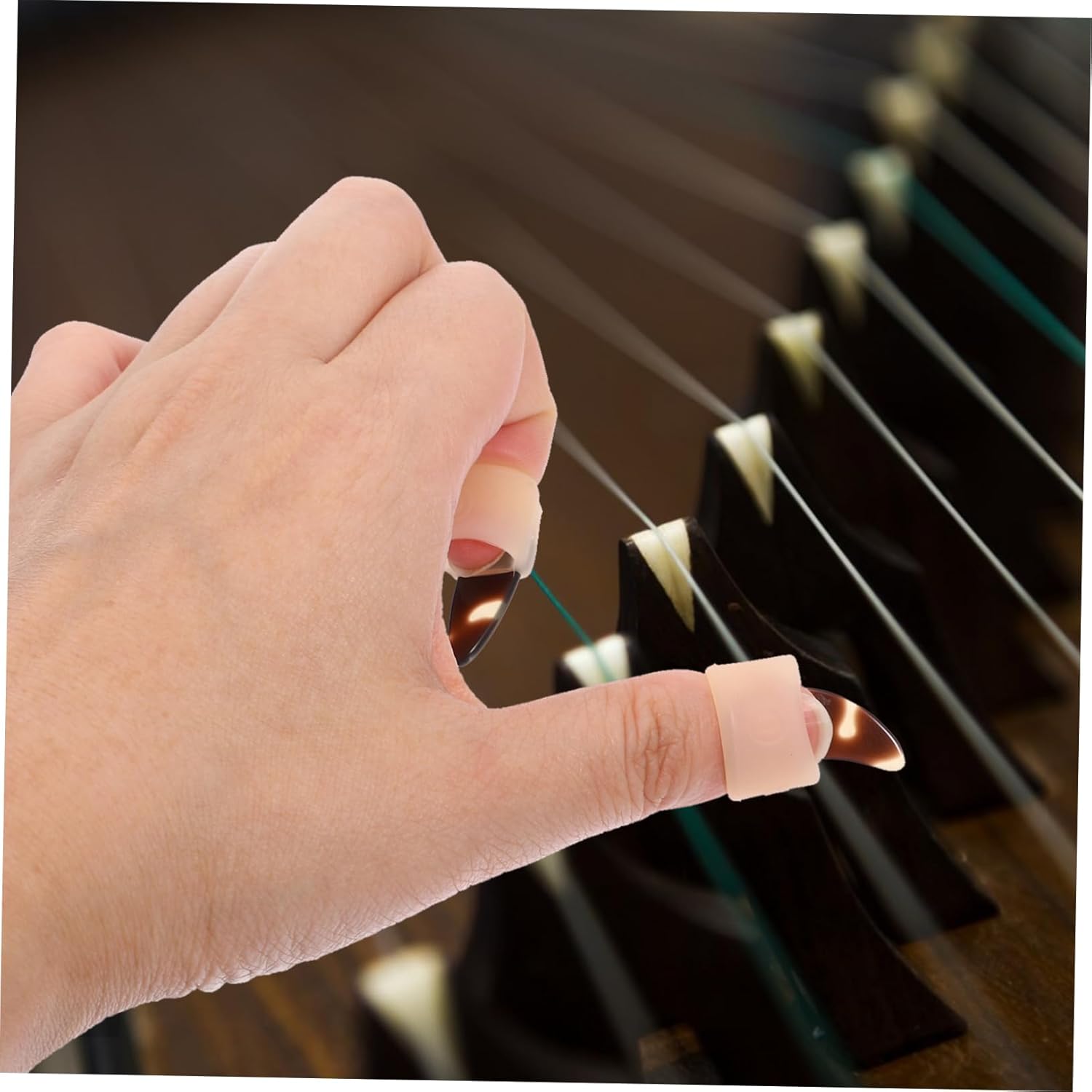 Guzheng Nail Protective Covers Nail Protectors for Learning Guzheng Years Right Hand Skin Tone Safe Comfortable Easy to Use