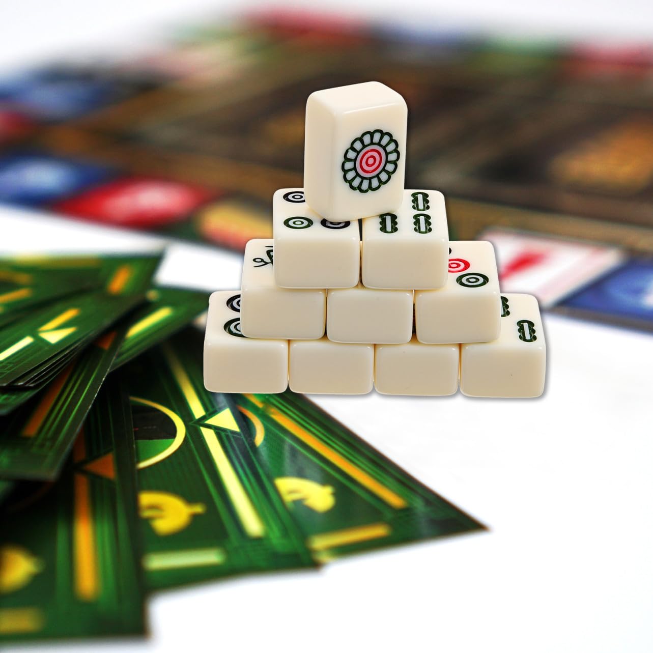 Hohopeti Kompaktes Mini Mahjong Set Tragbar mit Klaren Spielsteinen Praktisches Chinesisches Reise Spiel für Zuhause Party und Camping Handliche Mahjong Requisiten für Unterwegs Fördert