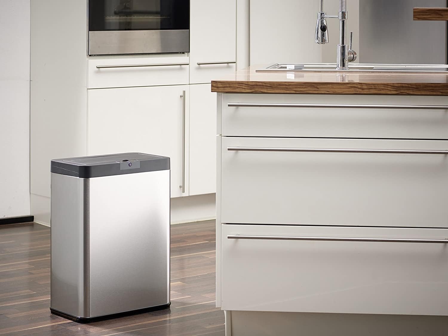 Echtwerk Sensor-Abfalleimer, Touchless Abfalleimer, elektrischer Müllbehälter, Infrarot Bewegungssensor, Soft Close Funktion, Korpus aus Edelstahl, Fassungsvermögen 48 Liter, Schwarz