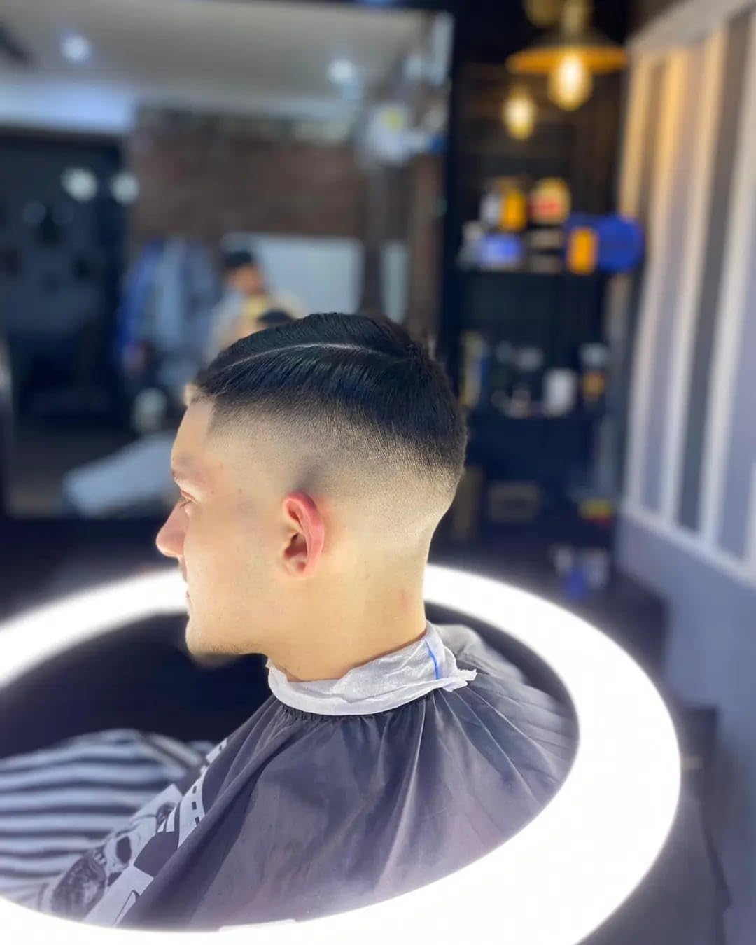 Anillo LED regulable + mando a distancia + brazo techo de pared 360° barber shop esteticista salón 2700k-6500k