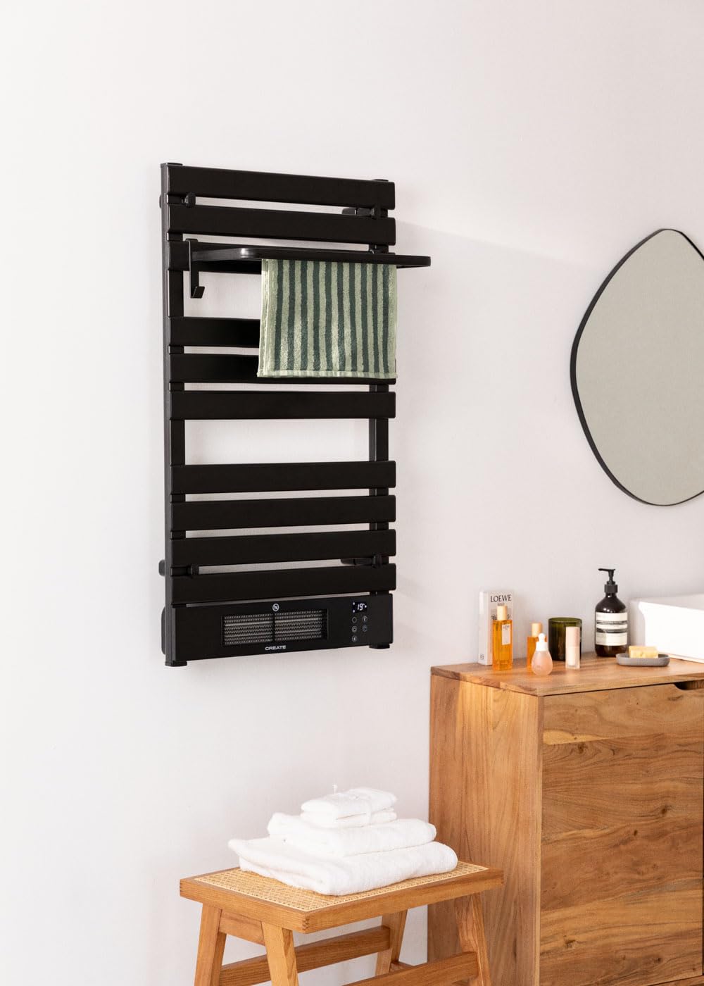 CREATE / WARMTOWEL Pro + ÉTAGÈRE/Radiateur Porte-Serviettes avec Chauffage et Wi-FI avec étagère 3 Barres et Crochet Noir / 101x13x55 cm / 1500 W, 2 puissances, pièces jusqu'à 12 m², Technologie PTC
