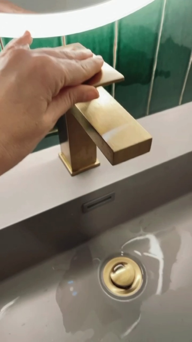 Lava Odoro Brushed Gold Bathroom Faucet Single Hole,Modern