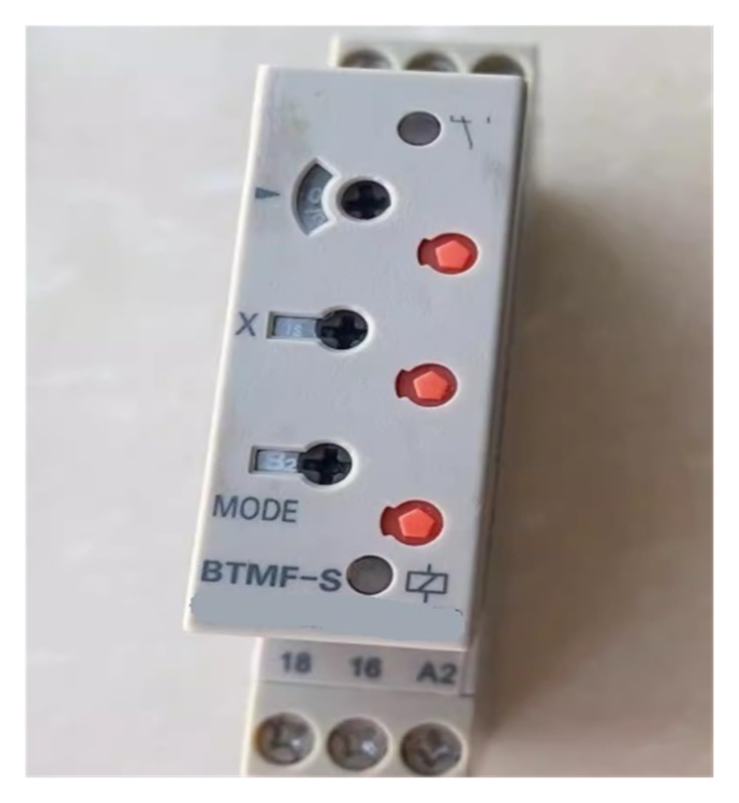 Relais temporisé multifonction BTMF-S pour automatisme industriel