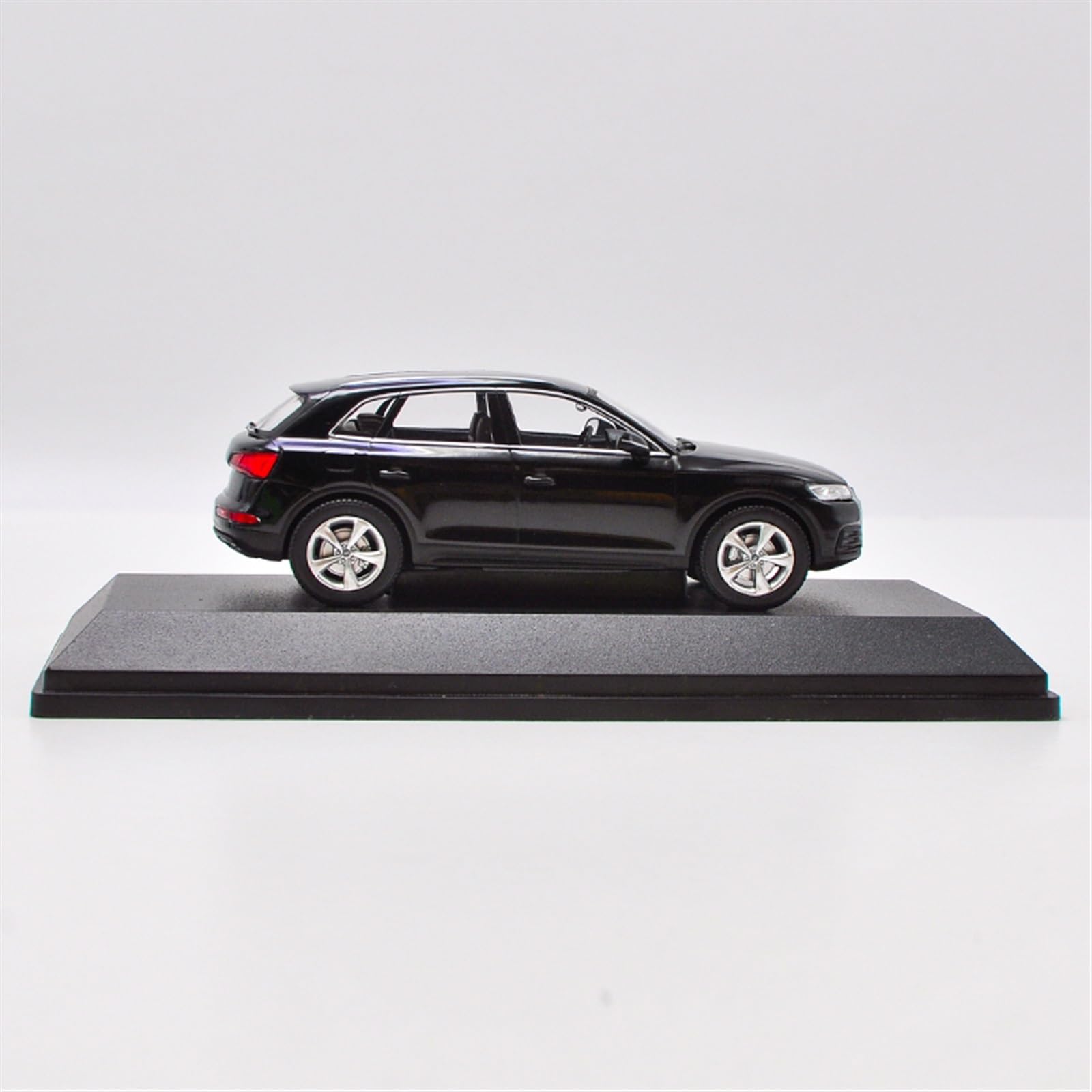 Amazon.co.jp: ミニカー スケールモデルカー 1/43 に適合 AUDI Q5 SUV