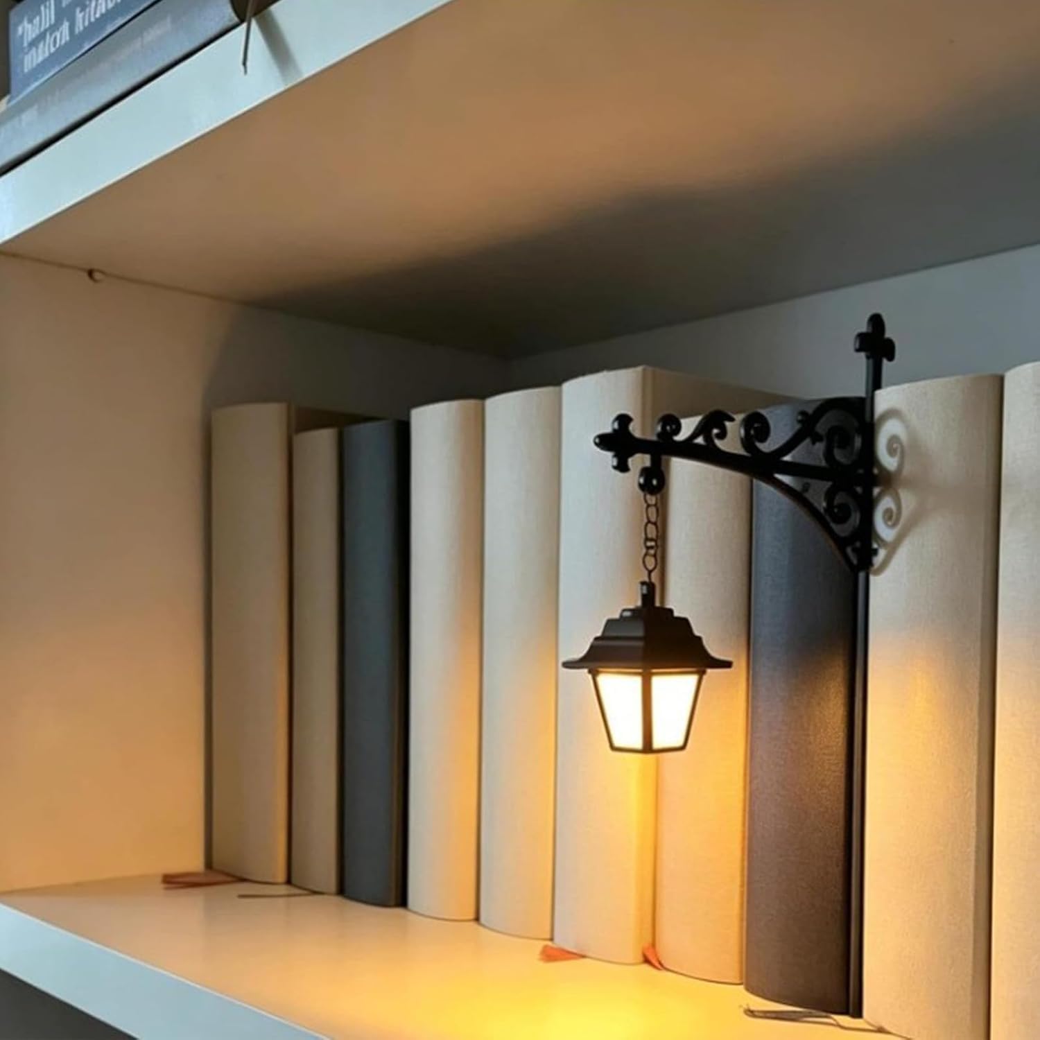 Library Lantern-Decorative Bookshelf Lighting,Antique Led Books Nook Lamp Ornament for Book Lovers, Home Desk Hanging Ornament, Unique Gifts for Book Lovers Readers，Lantern:1pcs