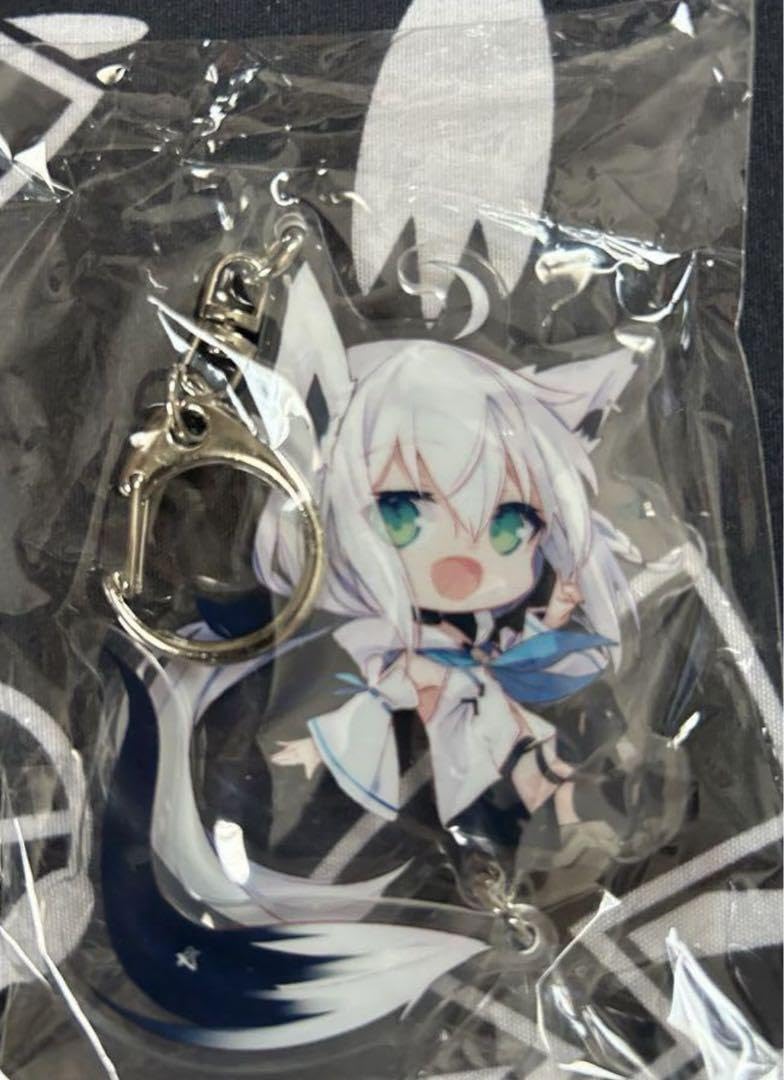 Amazon.co.jp: 白上フブキ 尻尾付きアクリルキーホルダー 凪白みと