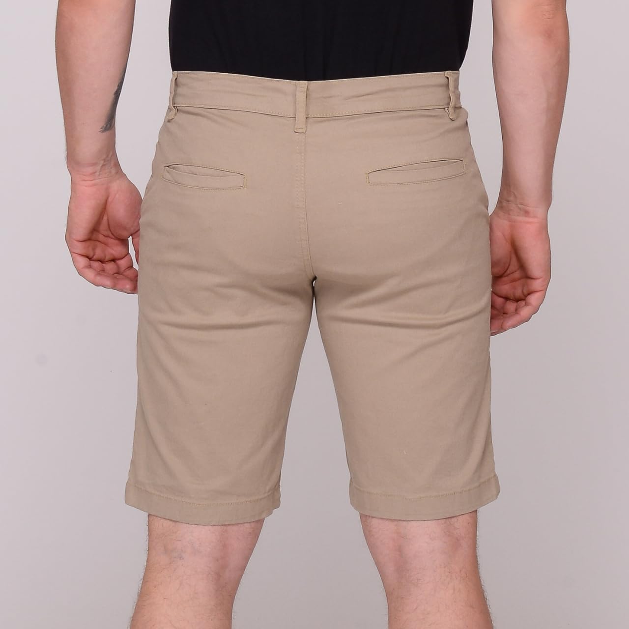 Bermuda Social Masculina Sarja Elastano Bolso Social Embutido Casual Esporte Fino em promoção! Veja a oferta e mais achadinhos de Shorts & Bermudas 4 Hoje é o melhor dia para comprar Bermuda Social Masculina Sarja Elastano Bolso Social Embutido Casual Esporte Fino com aquele preço maroto! Promoção! Aproveite a oferta! 4