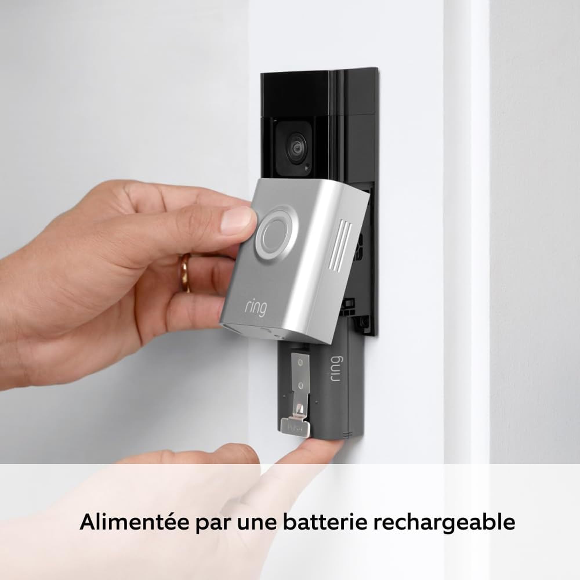 Ring Caméra intérieure Plus (dernière génération) avec Sonnette vidéo Plus sans fil | Caméra de surveillance sur secteur | Retinal 2K, zoom 4x | Essai gratuit de 30 jours à l'abonnement Ring Home