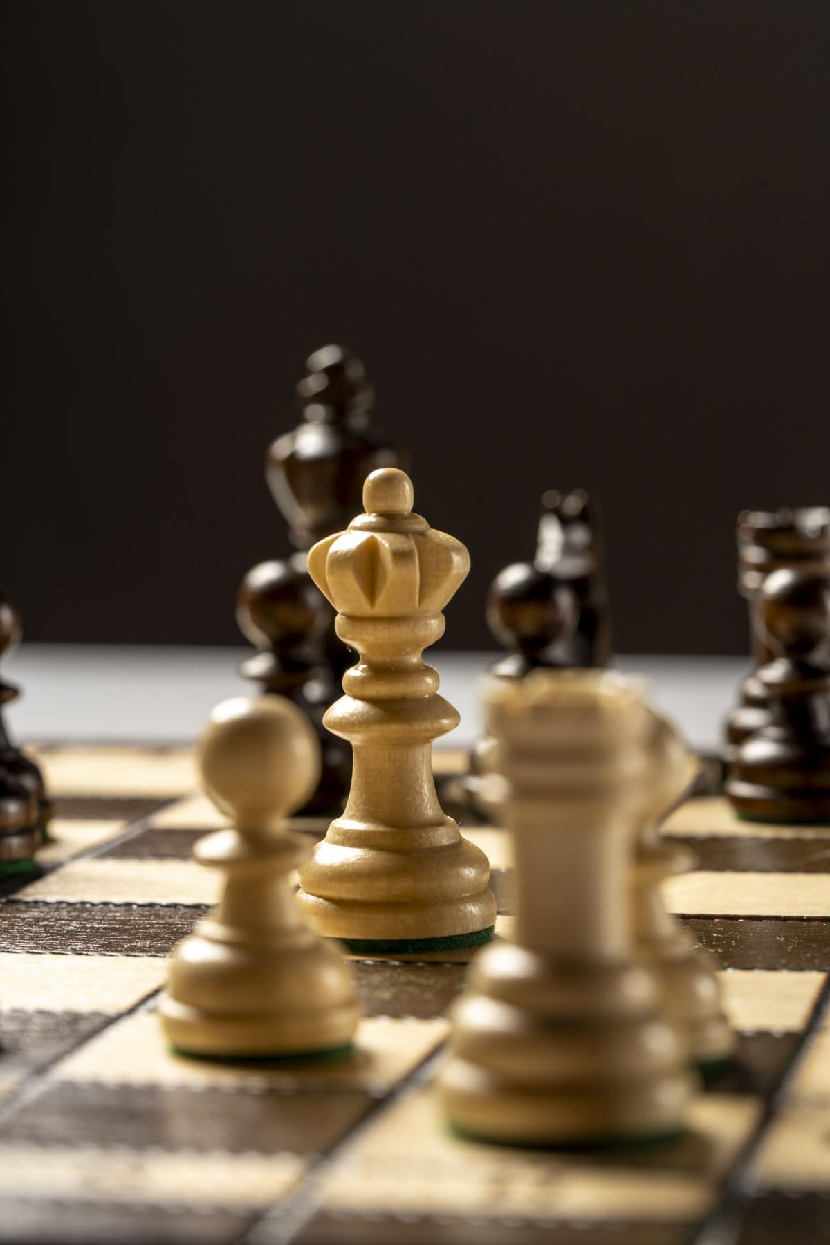 Sunrise Chess | Échecs Olympiques | Figurines Traditionnelles | Échiquier Peint à la Main | Bois Naturel | Résistant aux dommages | Cassette Pratique