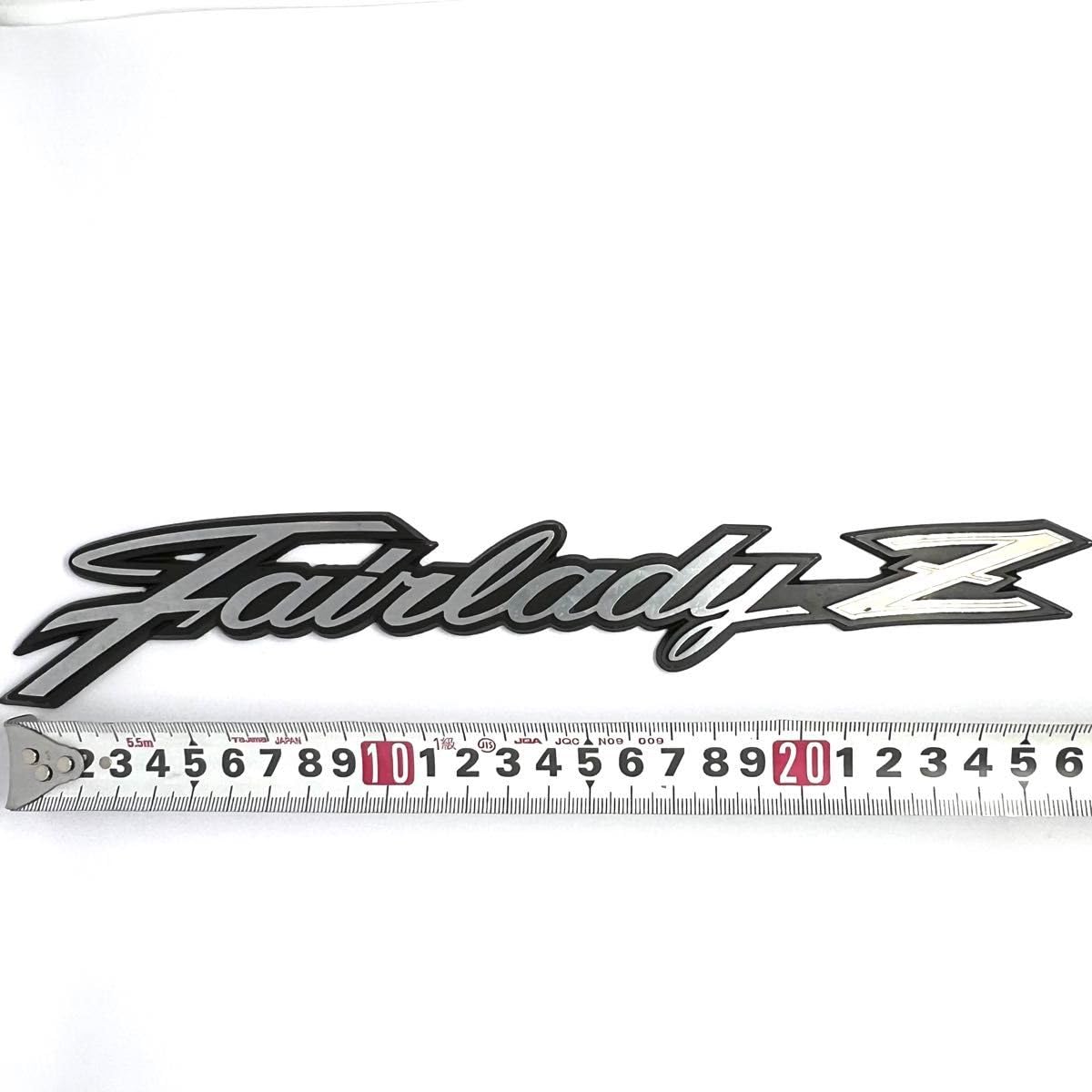 Amazon.co.jp: 当時物！フェアレディZ S30型 エンブレム : おもちゃ