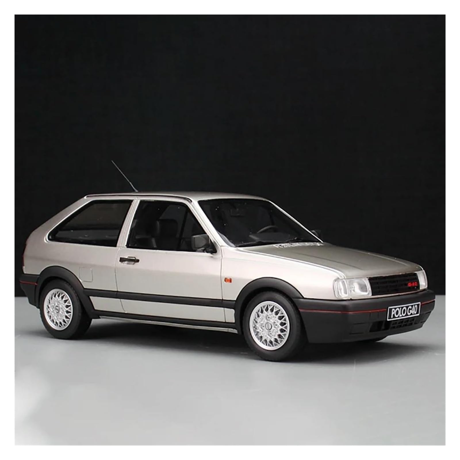 Metallo Scala Replica Resina 1 18 Adatta Per La Decorazione Della Casa Del Modello Di Auto Statica Simulata Volkswagen Polo MK2 G40 Hobby Veicoli Giochi Set