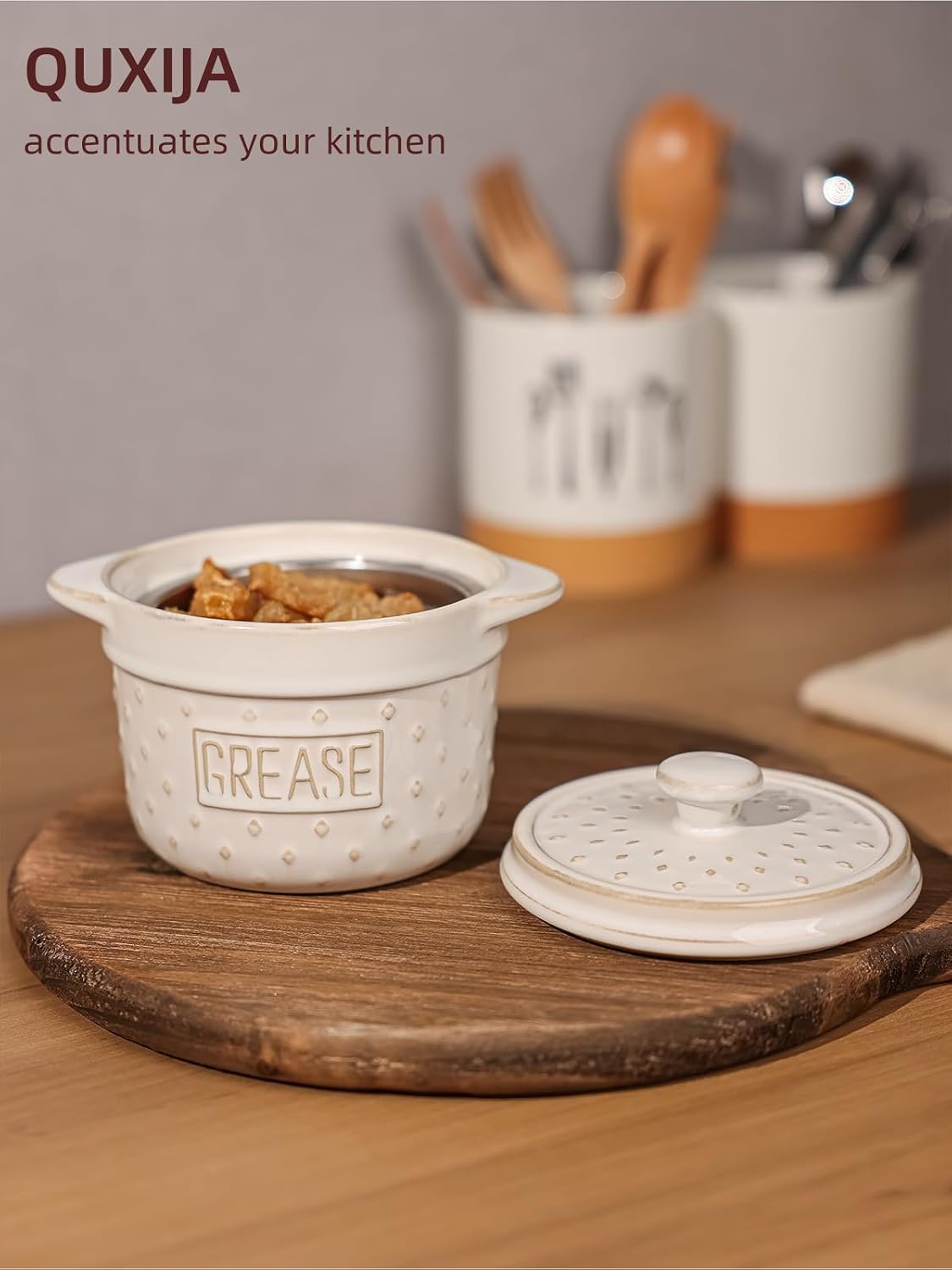 Ceramic Bacon Grease Container with Strainer -18oz,Ceramic Frying Oil Container Keeper for Kitchen, Easy-Grip Handle,Dishwasher Safe (Vintage White)