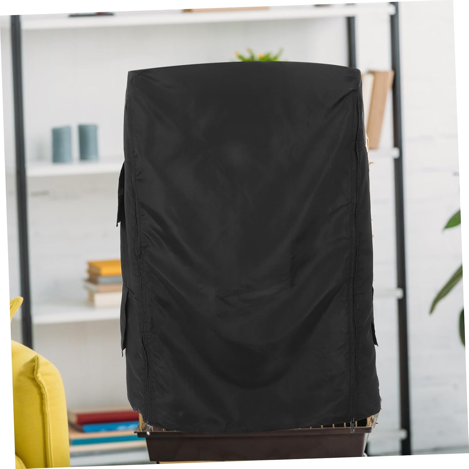 Birdcage Light Blocking Cover Polyester Accessory for Parrot Cages Promotes Easy to Use for Bird Owners and Pet Enthusiasts