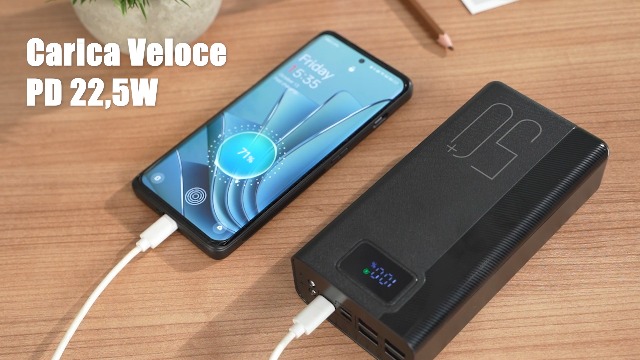 50000mAh Power Bank:22.5W Batterie externe à chargement rapide avec grande capacité et 5 sorties et 3 entrées 20000 mAh X 2.5