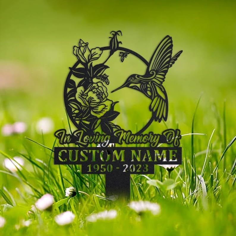 Custom Engraved Metal Wolf Memorial Stake – Personalized Outdoor Grave Marker for Garden or Cemetery Tribute