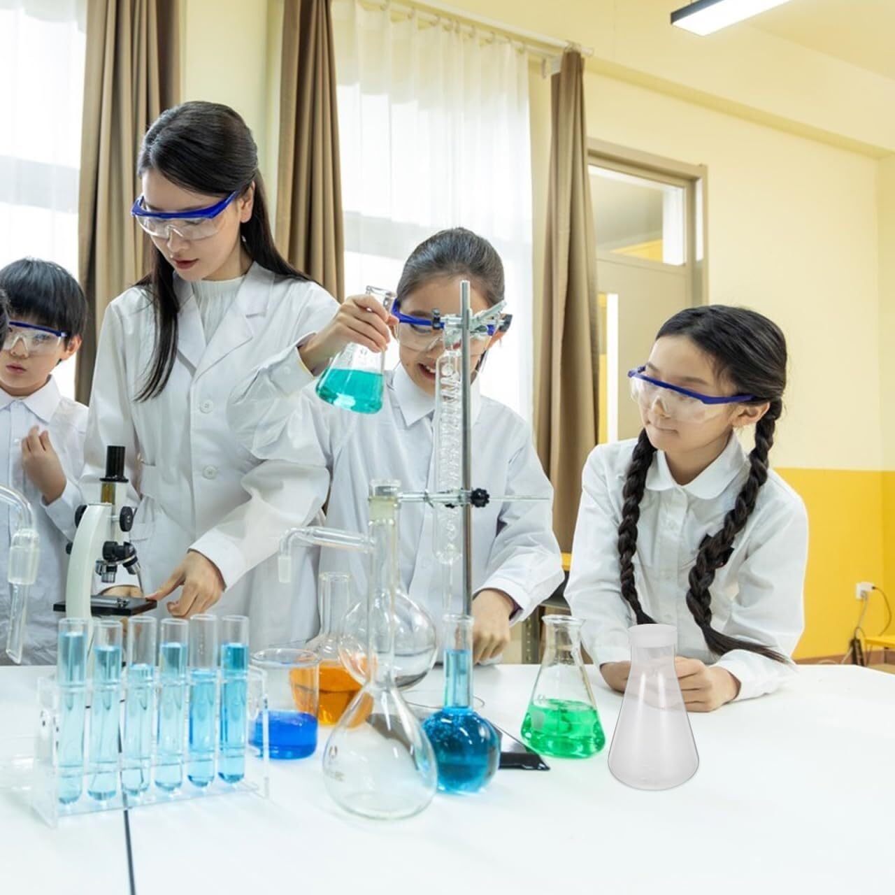 Set de Matraces de Erlenmeyer de Plástico - 3 Piezas Matraces Cónicos con Tapón de Roscas, Transparentes con Escala para Experimentos Científicos de Laboratorio (100ml, 250ml, 500ml)