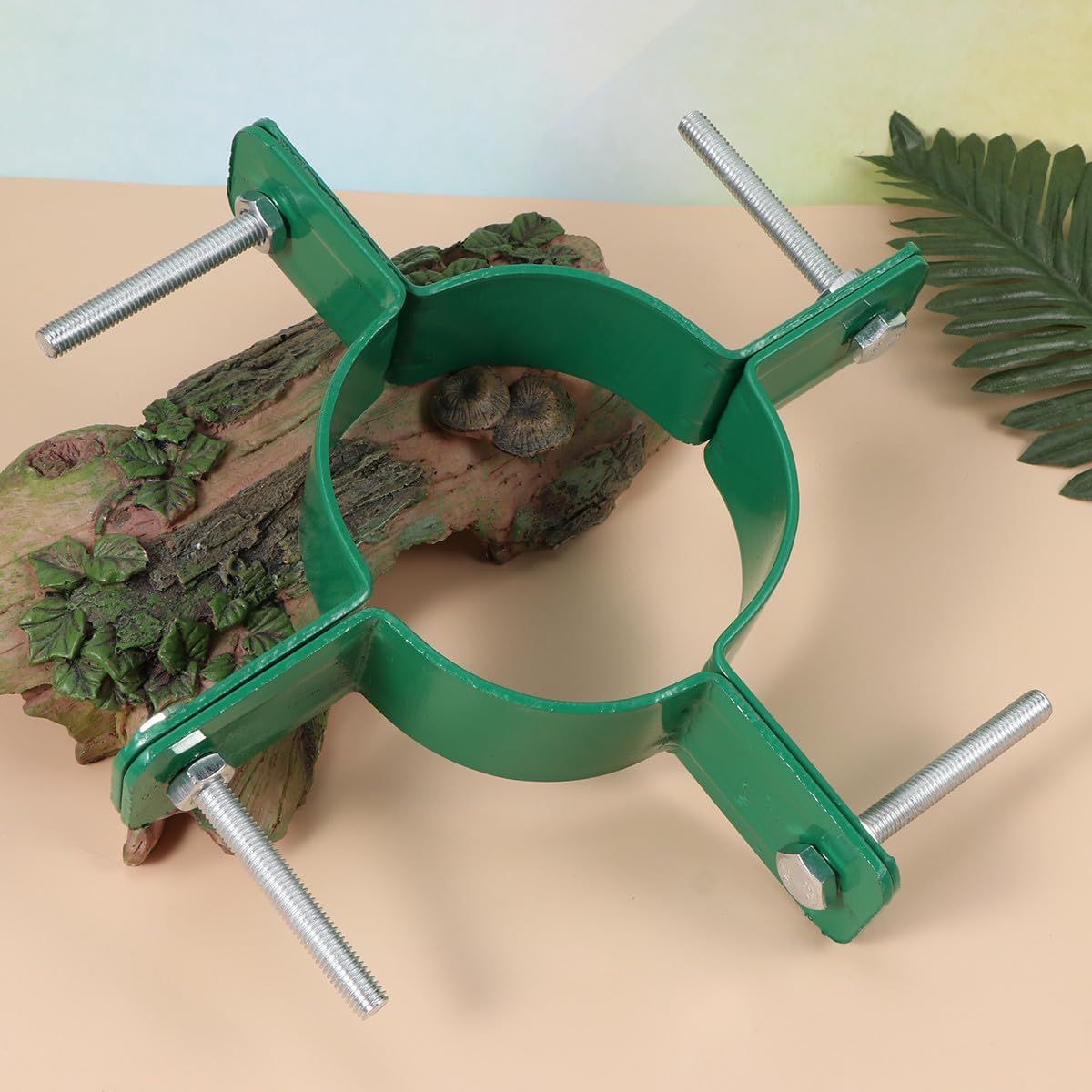 Kisangel Support d'arbre en Fer Rond Vert avec Vis, Fixation Facile pour Arbre en Extérieur, Diamètre 15 Cm, Tuteur Robuste pour Jardin