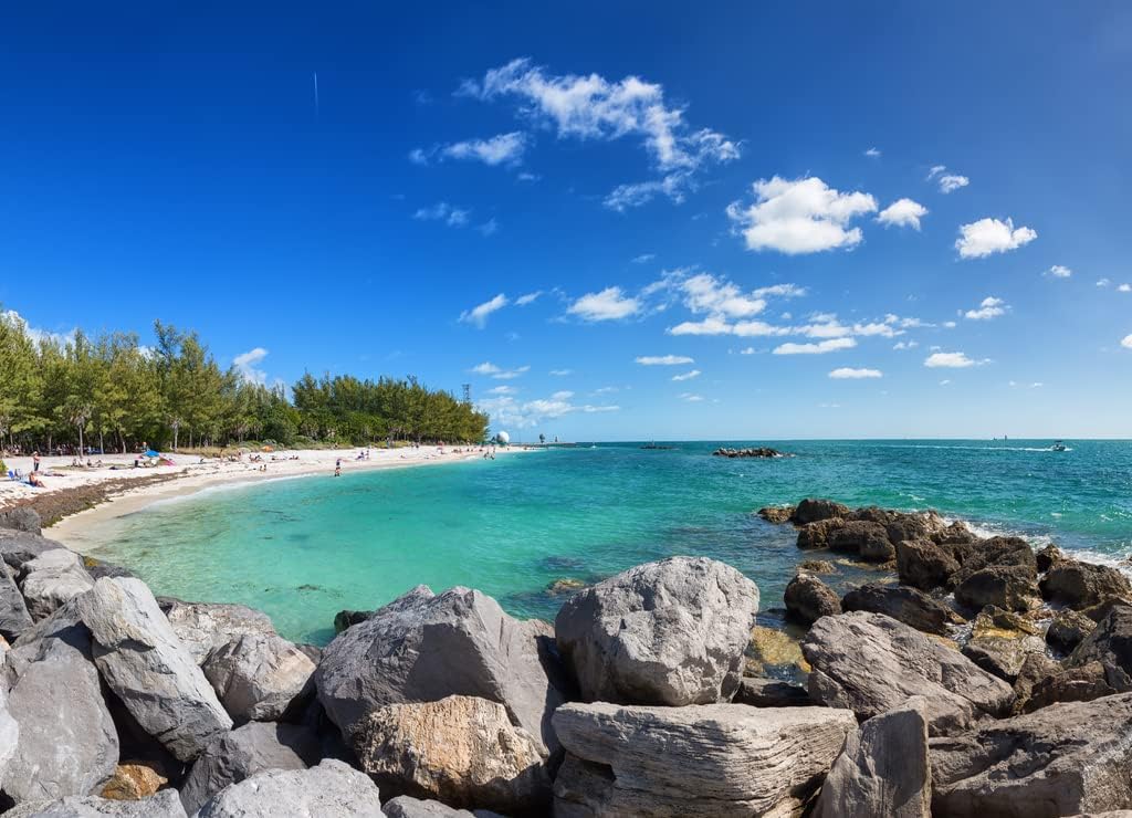 Noah Jigsaw Puzzle Public Beach Panorama in Fort Zachary Taylor State Park, Key West, Florida Keys 1000 Pieces