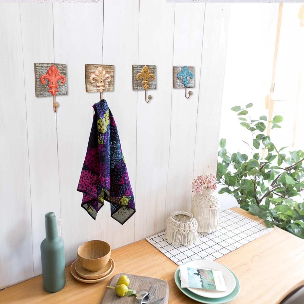 Toallero 4 Piezas Ganchos de Pared Ganchos para Abrigos Lirio Rústico Ganchos para Abrigos de Hierro de Madera Ganchos para Toallas de Casa de Campo Decoración de Pared Shabby Chic Ganchos