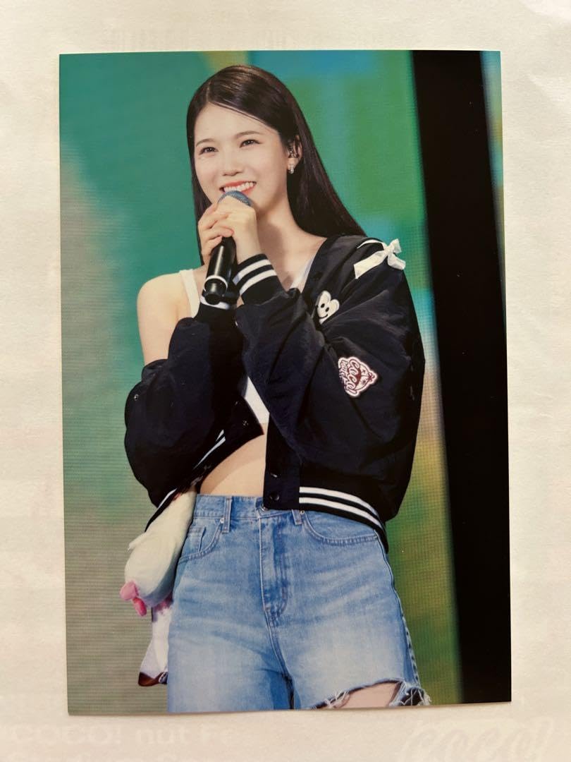 Amazon.co.jp: NiziU アヤカ ライブ フォトカード : おもちゃ