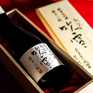 高野酒造 越路吹雪 純米大吟醸 磨き二割 720ml 桐箱入 辛口 新潟 ギフト プレゼント 日本酒 お酒 酒 のし対応