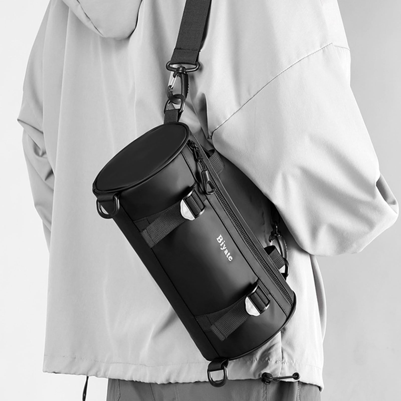 Sac de poitrine pour homme à bandoulière rond cylindrique pour course à pied