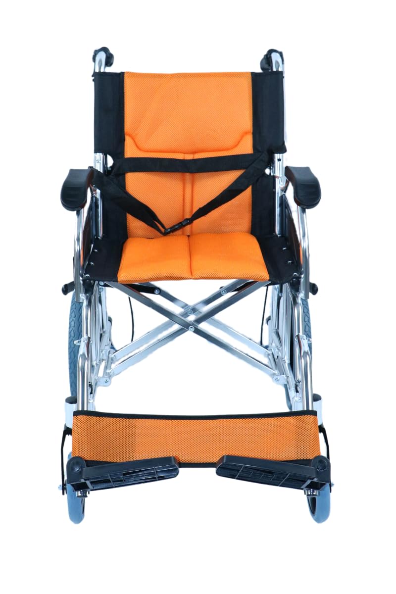 Ausilium Silla de ruedas plegable ultraligera de aluminio para transporte con cinturón de seguridad incluido y respaldo reclinable - Color naranja