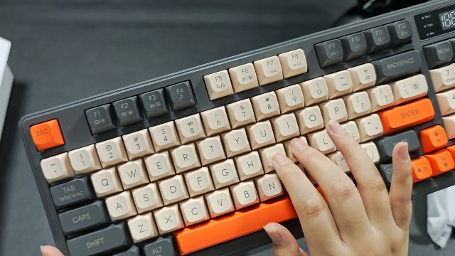 Amazon | FREEWOLF×ZIYOULANG M96 ゲーミングキーボードマウスセット