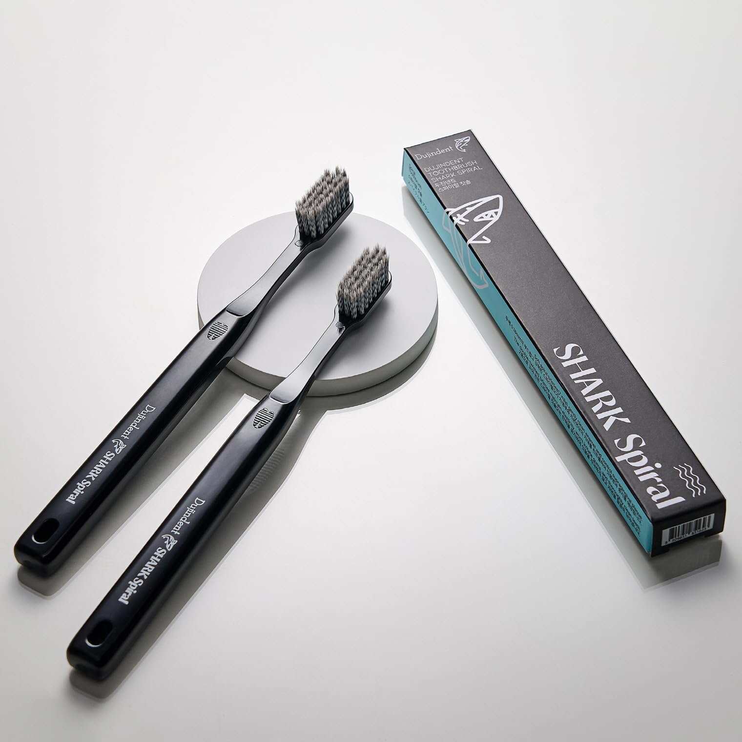 Cepillo de dientes de tiburón en espiral suave con cerdas en espiral para eliminación de placa y encías sensibles, cepillo de dientes de implante de limpieza profunda (1)