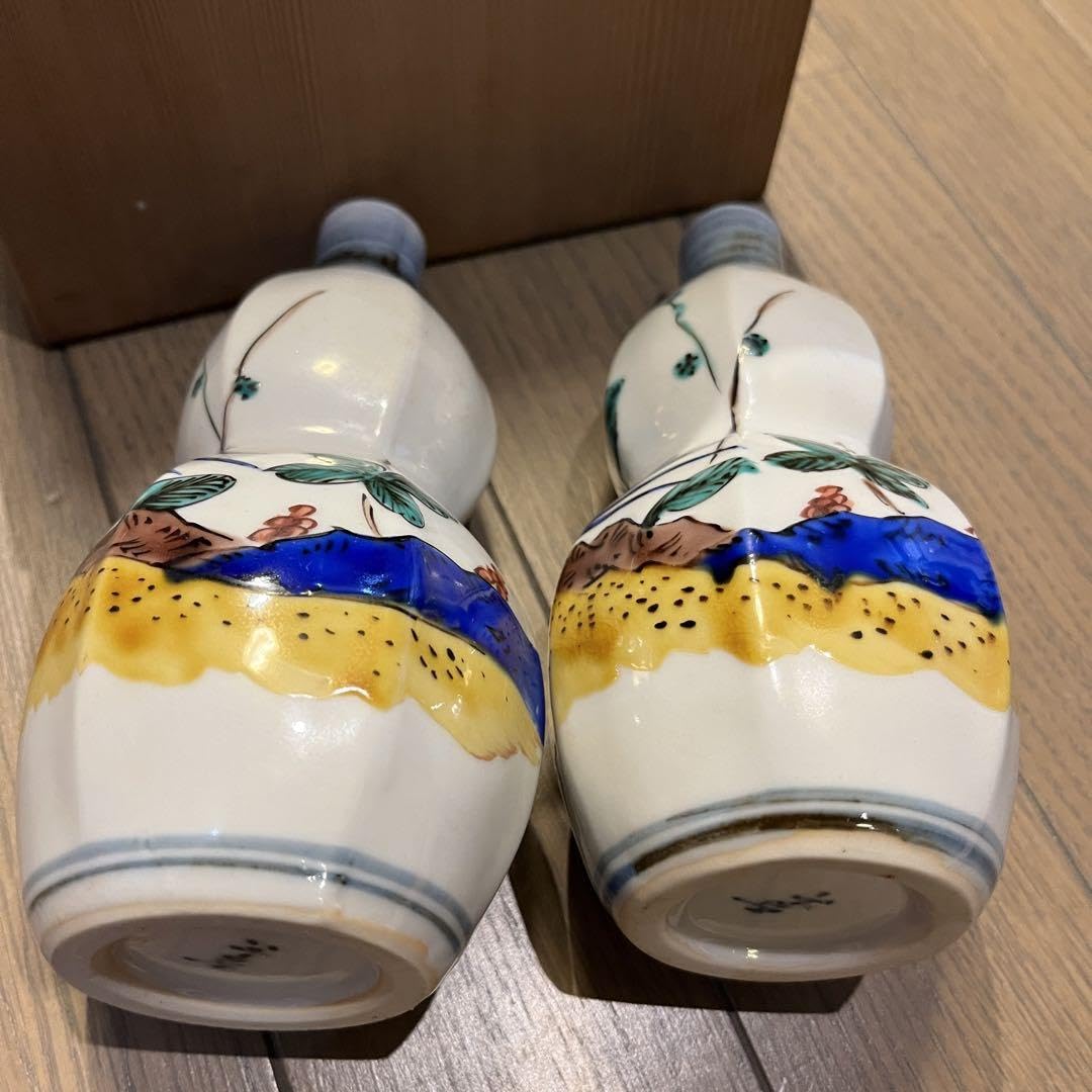 九谷焼　浅蔵五十吉　松韻　一輪生　徳利 二代 浅蔵五十吉作 九谷焼 松韻 一輪生 文化勲章受章 日本芸術院